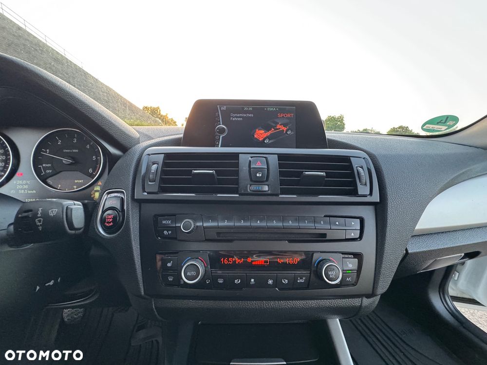 BMW Seria 1 118d DPF Edition Sport - 36