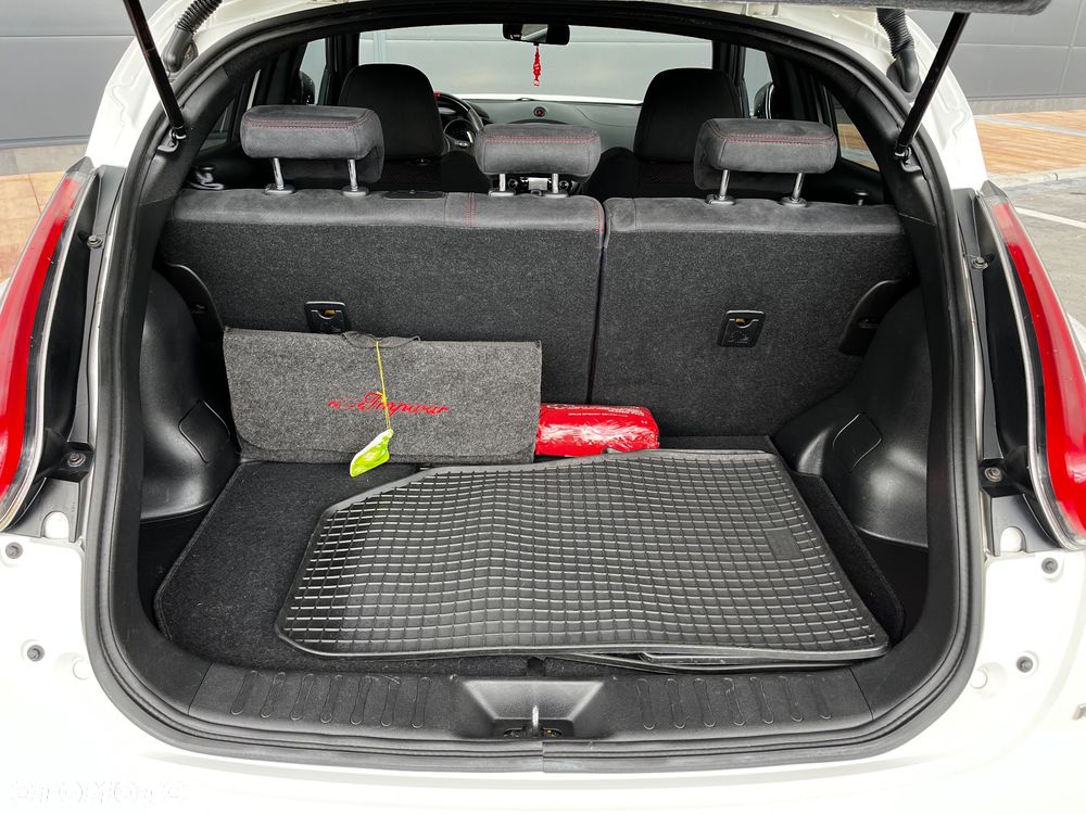 Nissan Juke 1.6 DIG-T Nismo RS 4WD Xtronic EU6 - 20