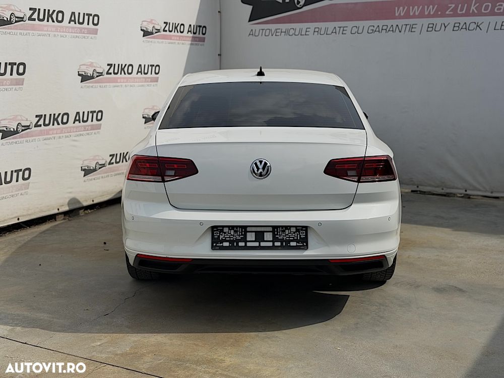 Volkswagen Passat 2.0 TDI DSG Comfortline - 5