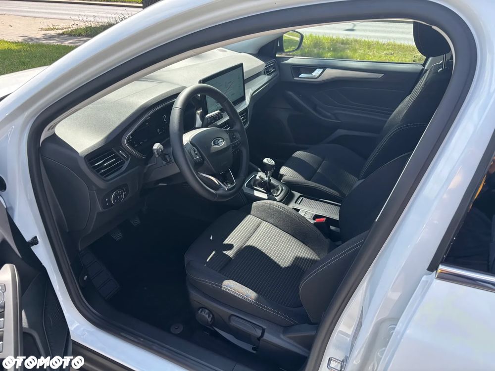 Ford Focus ver-1-0-ecoboost-mhev-titanium-x - 12