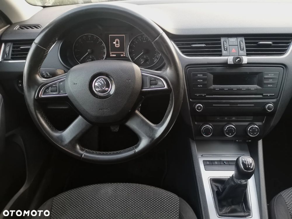 Skoda Octavia 1.6 TDI Ambition - 15