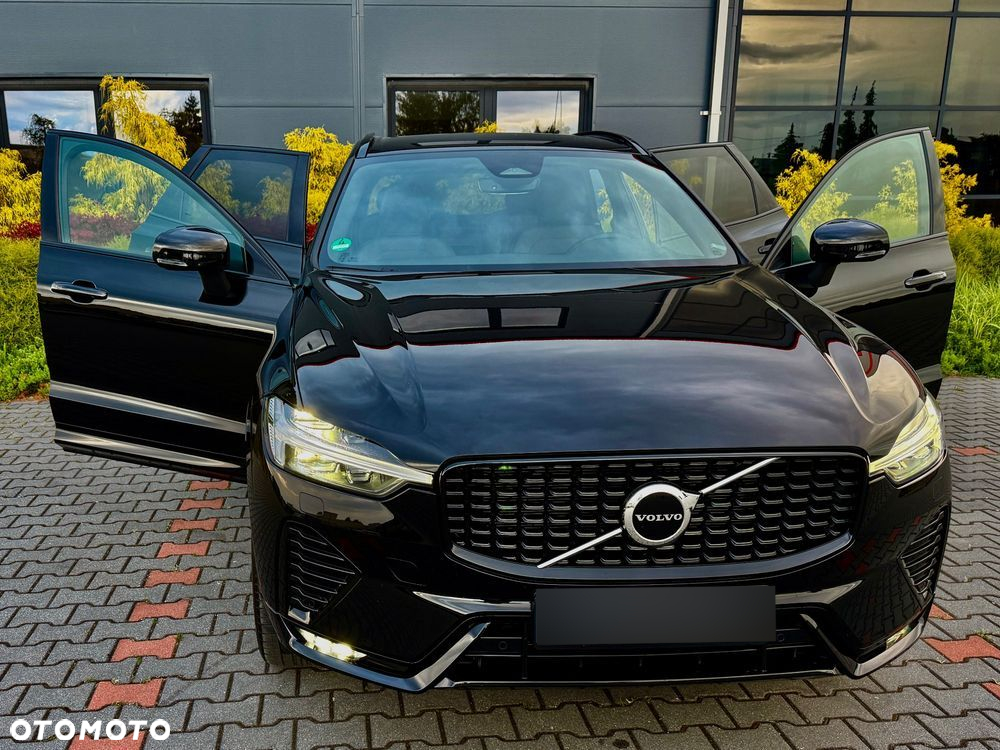 Volvo XC 60 B4 B Plus Dark - 8