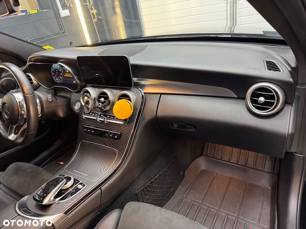 Mercedes-Benz Klasa C 300 4MATIC 9G-TRONIC - 7