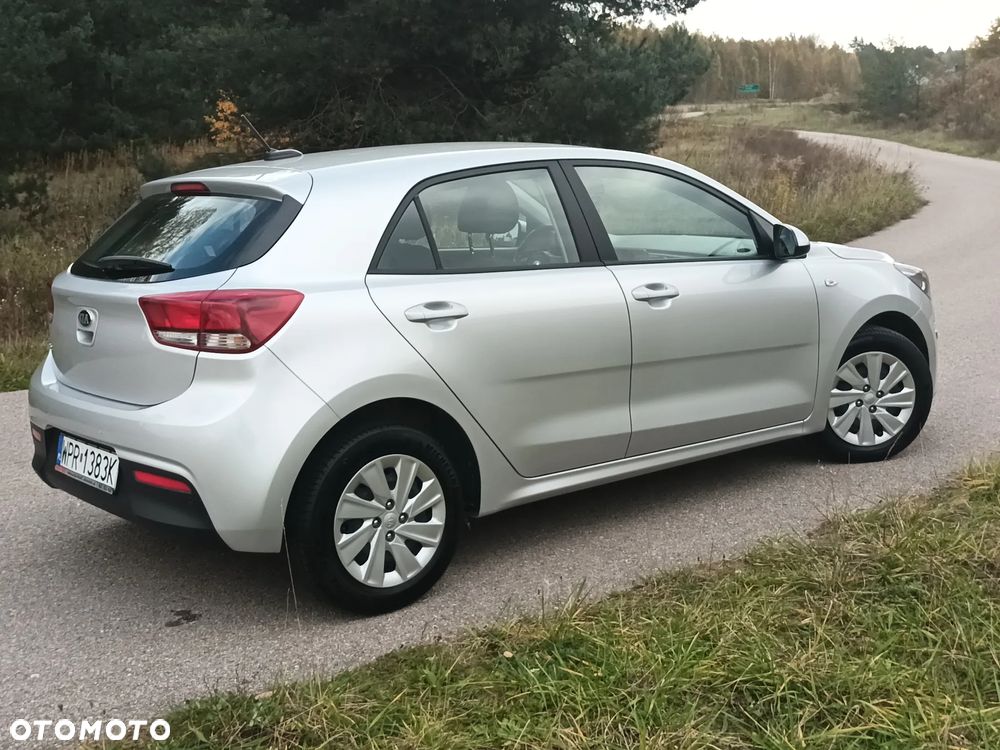 Kia Rio - 9