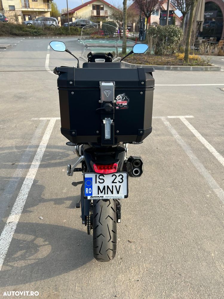 Triumph Tiger 900 - 13