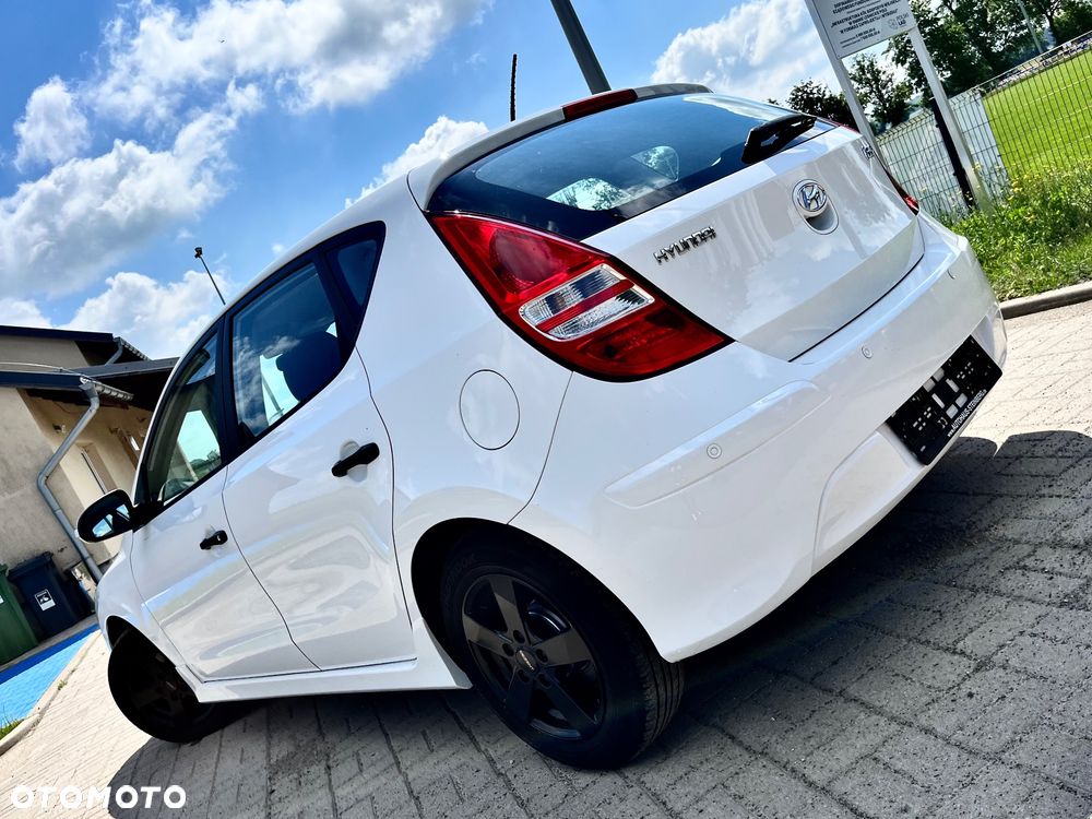 Hyundai i30 1.4 FIFA WM Edition - 5