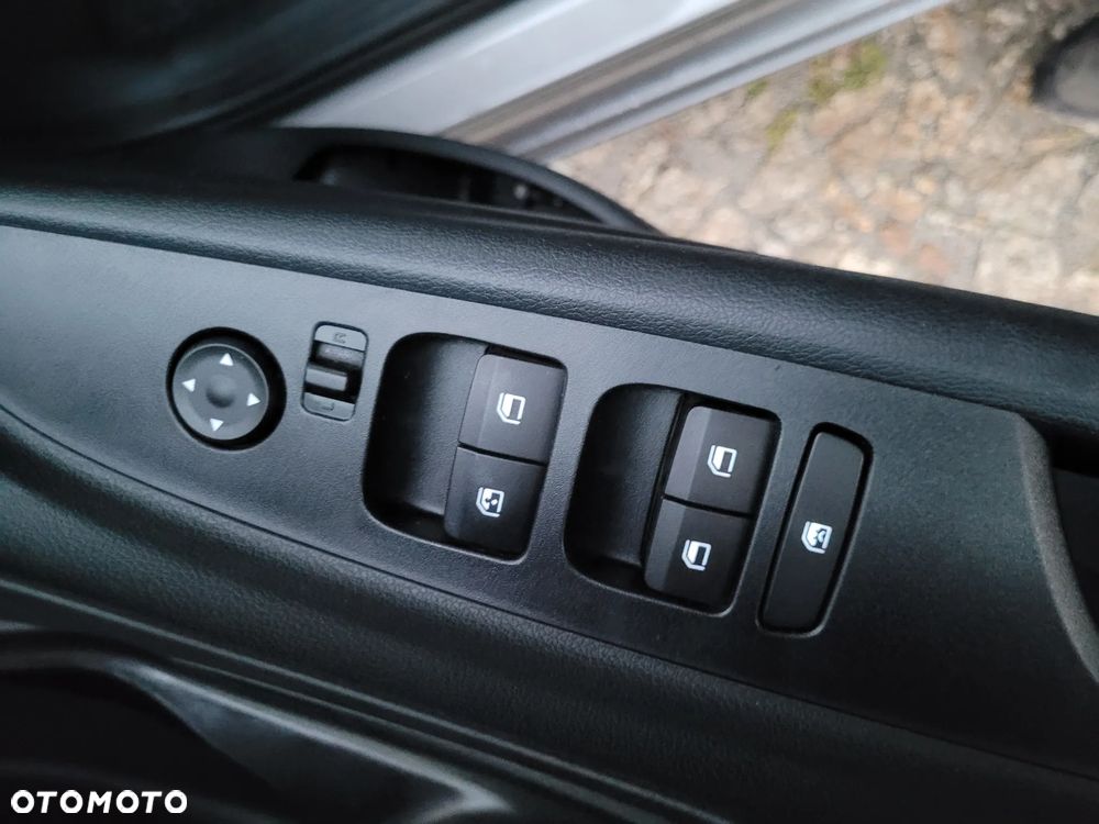 Hyundai i20 1.0 T-GDI 48V-Hybrid Connect & Go - 8