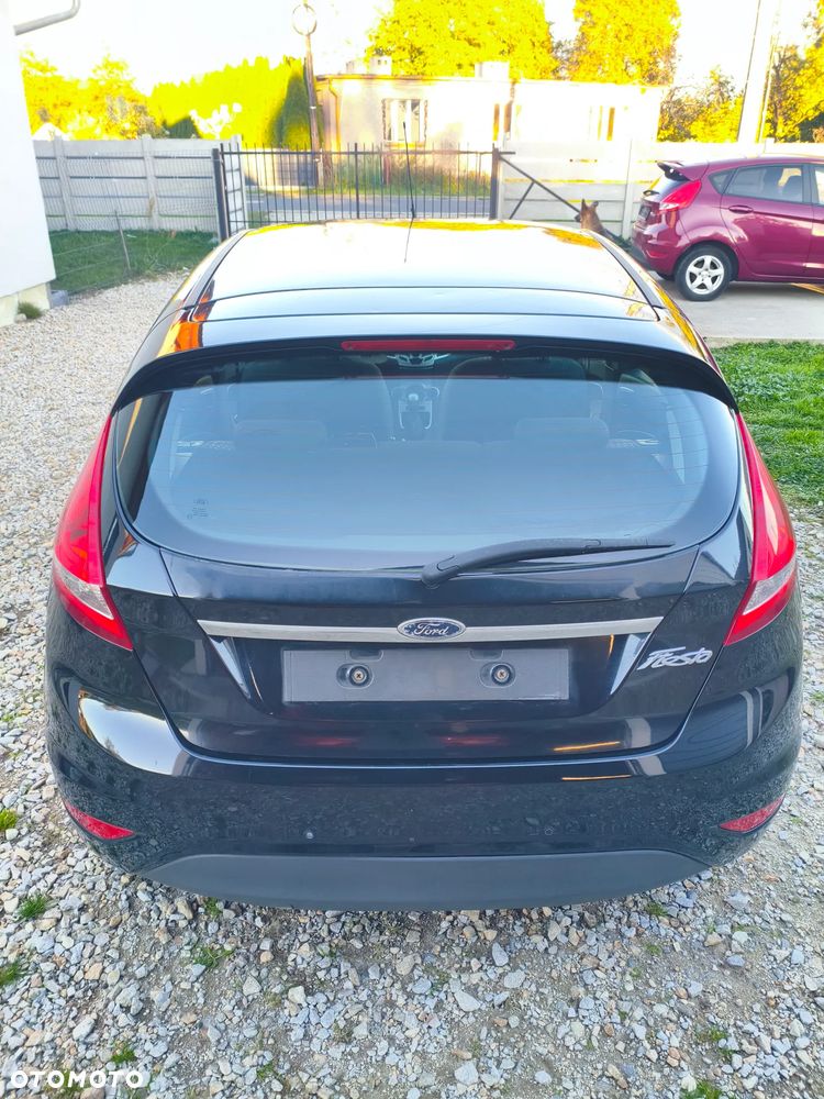 Ford Fiesta 1.25 Titanium - 10