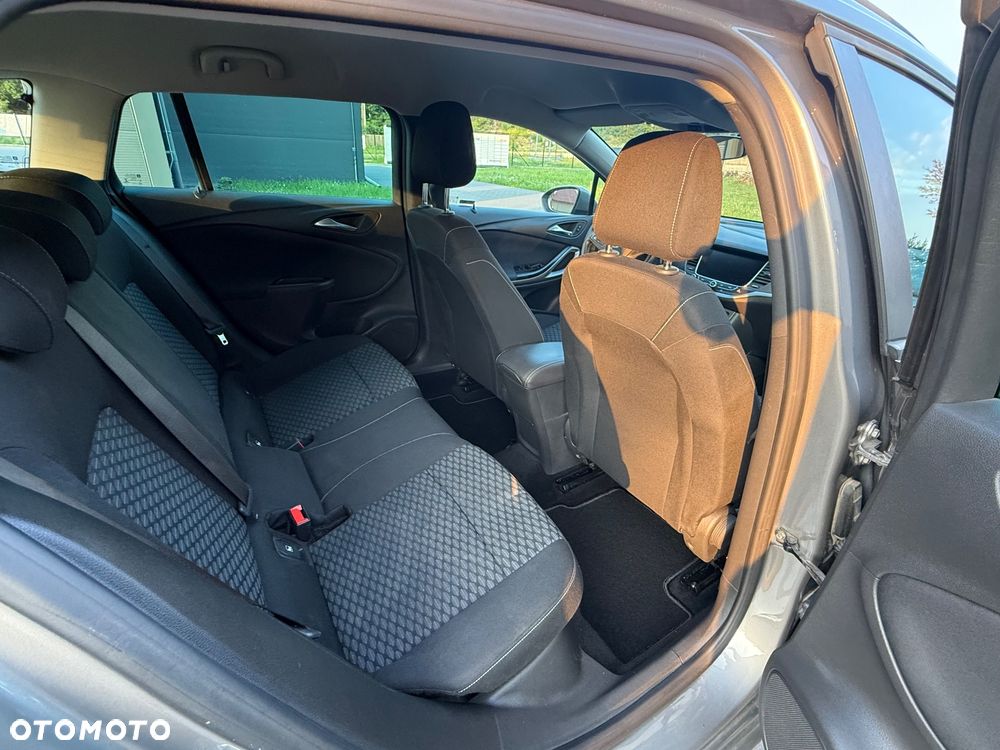 Opel Astra 1.6 CDTI Enjoy - 7