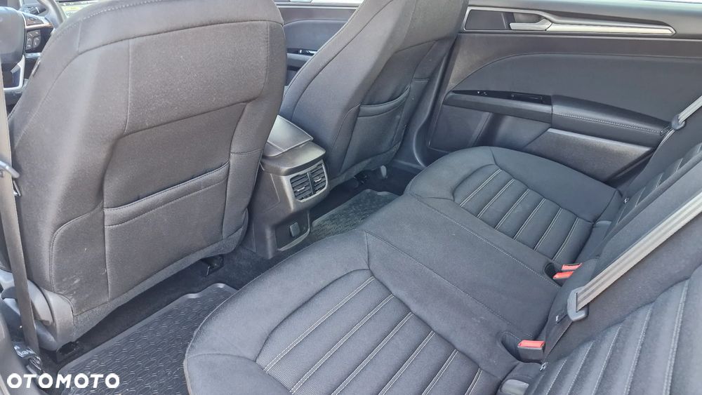 Ford Mondeo 2.0 TDCi Ambiente - 5