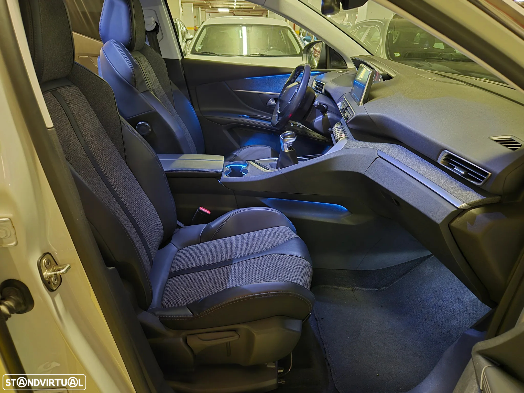 Peugeot 308 SW 1.5 BlueHDi Allure - 20