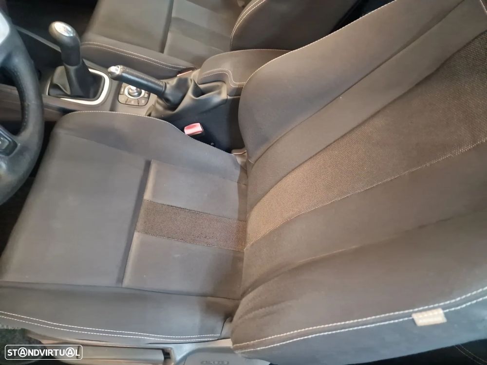 Renault Mégane Coupe 1.5 dCi Dynamique - 11