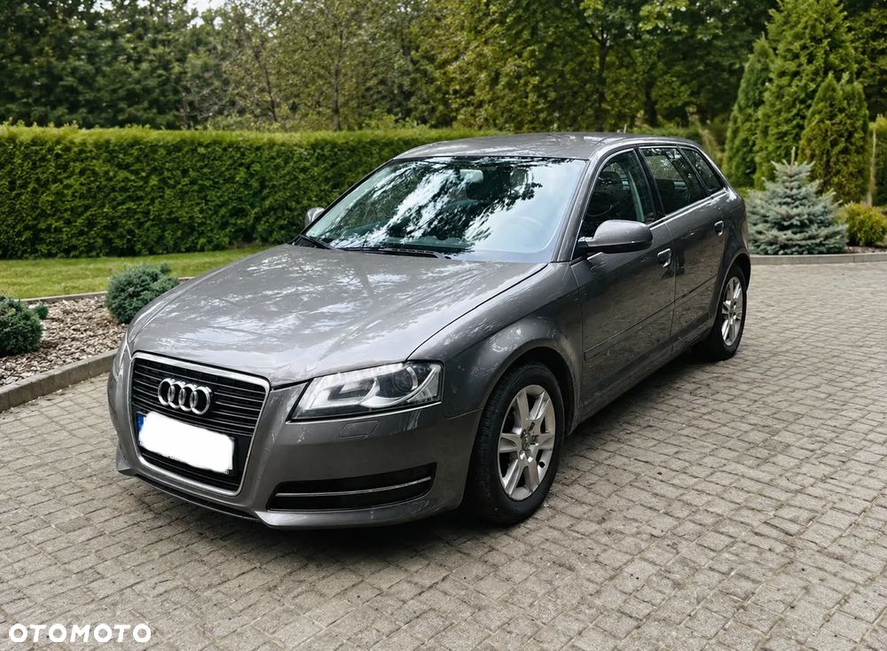 Audi A3 Sportback - 2