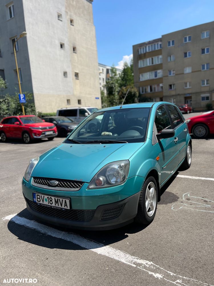 Ford Fiesta 1.25i Ambiente - 1