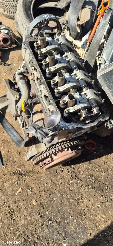 Motor Dacia Logan 2010 1.2 benzina - 4
