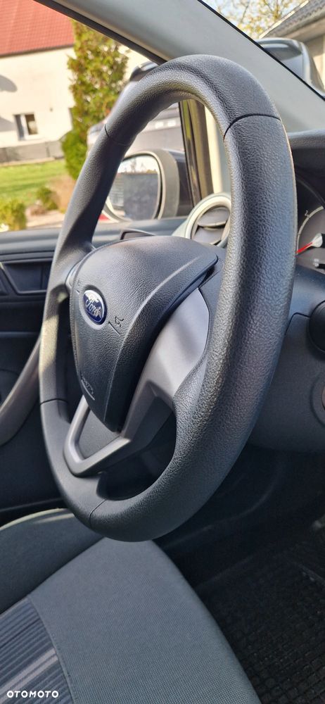 Ford Fiesta - 17