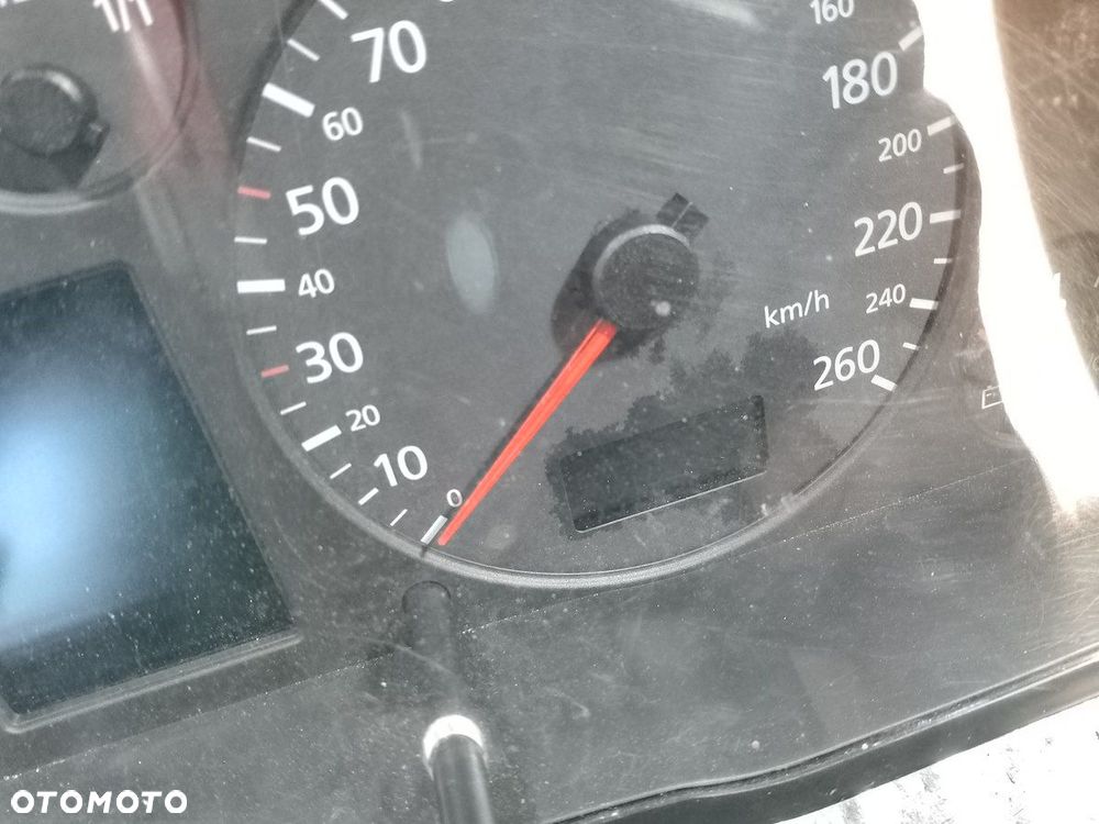 LICZNIK AUDI A6 C5 4B0920931C 110.008.948/016 2.4 - 8
