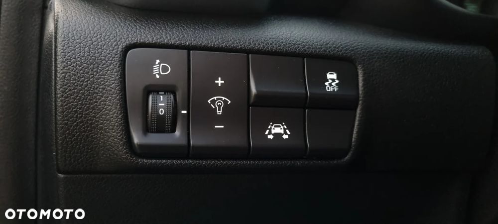 Kia Sportage 1.7 CRDI 2WD Dream-Team Edition - 13