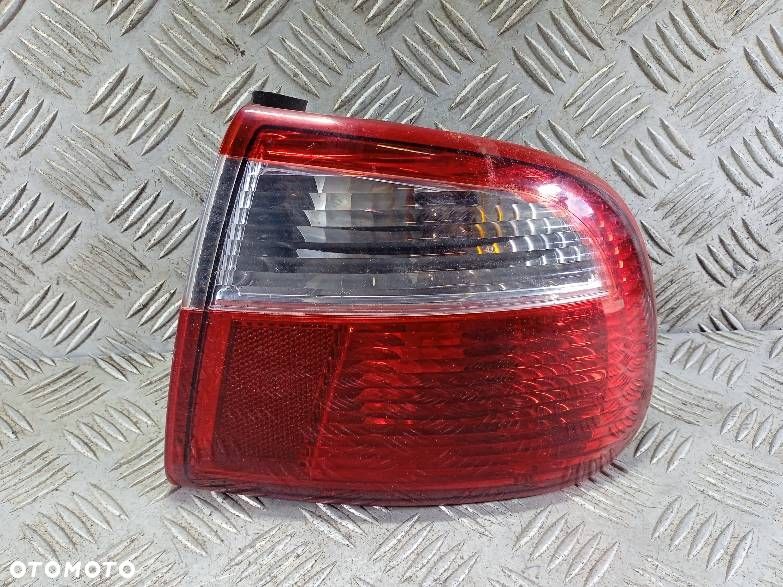 LAMPA PRAWA TYLNA SEAT TOLEDO 2 - 1