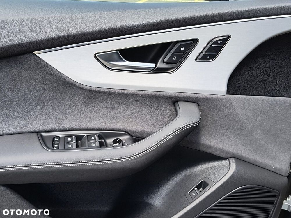 Audi Q8 - 19
