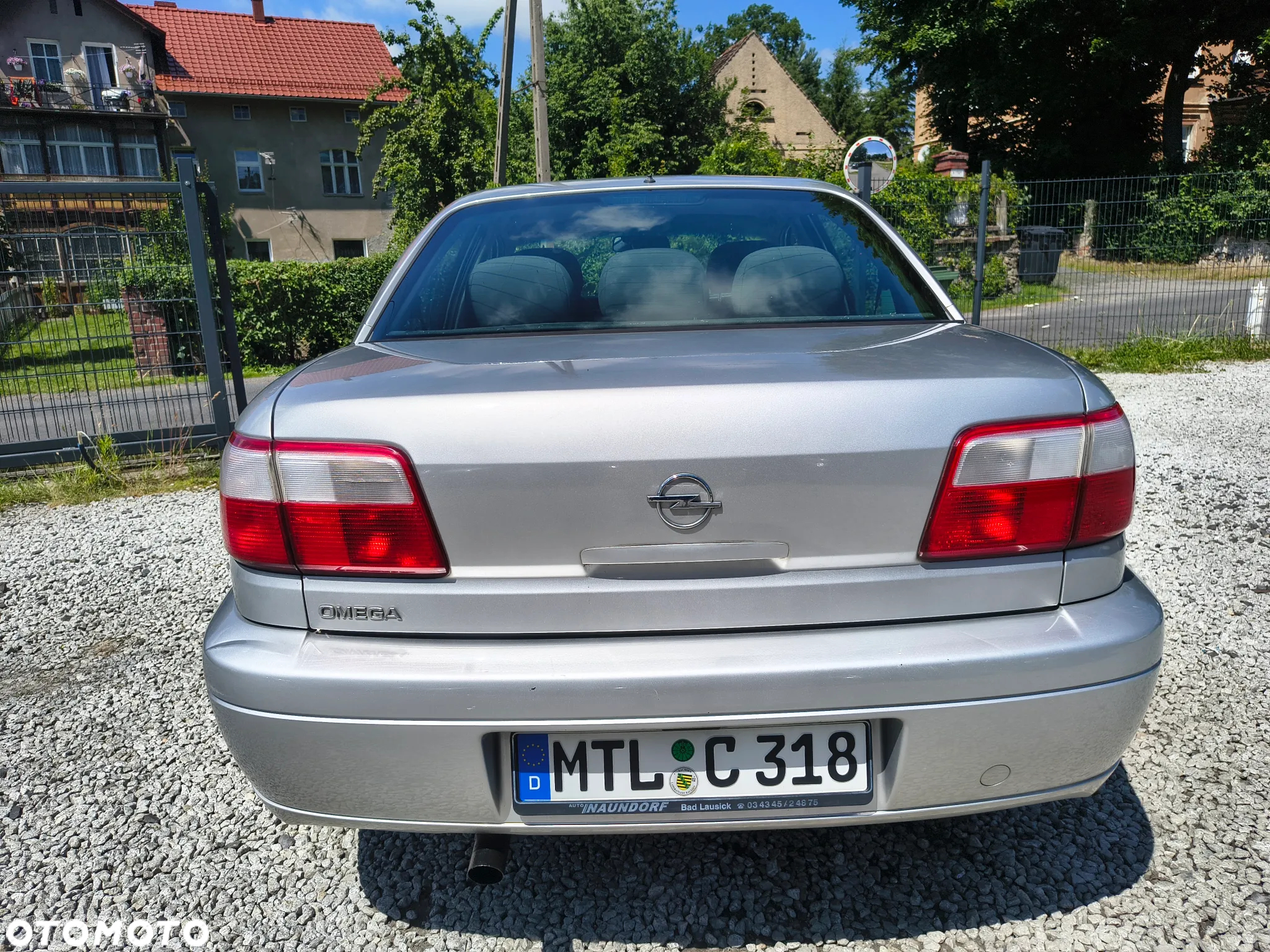 Opel Omega 2.2 Elegance - 6