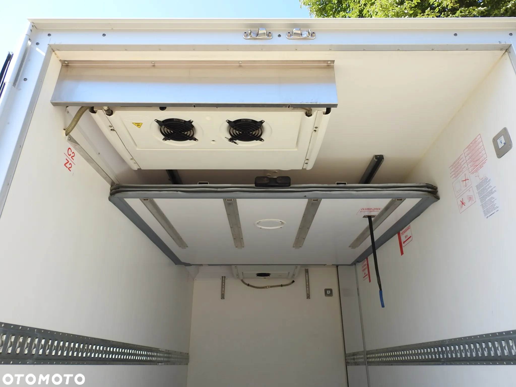 Iveco DAILY 35C15 KONTENER CHŁODNIA -12*C ZASILANIE 230V BLIŹNIACZE KOŁA 150KM [ 5418 ] - 22