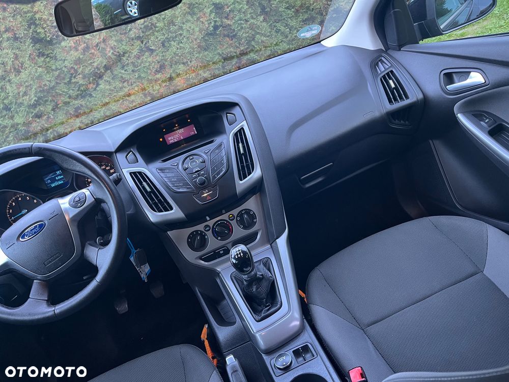 Ford Focus - 12