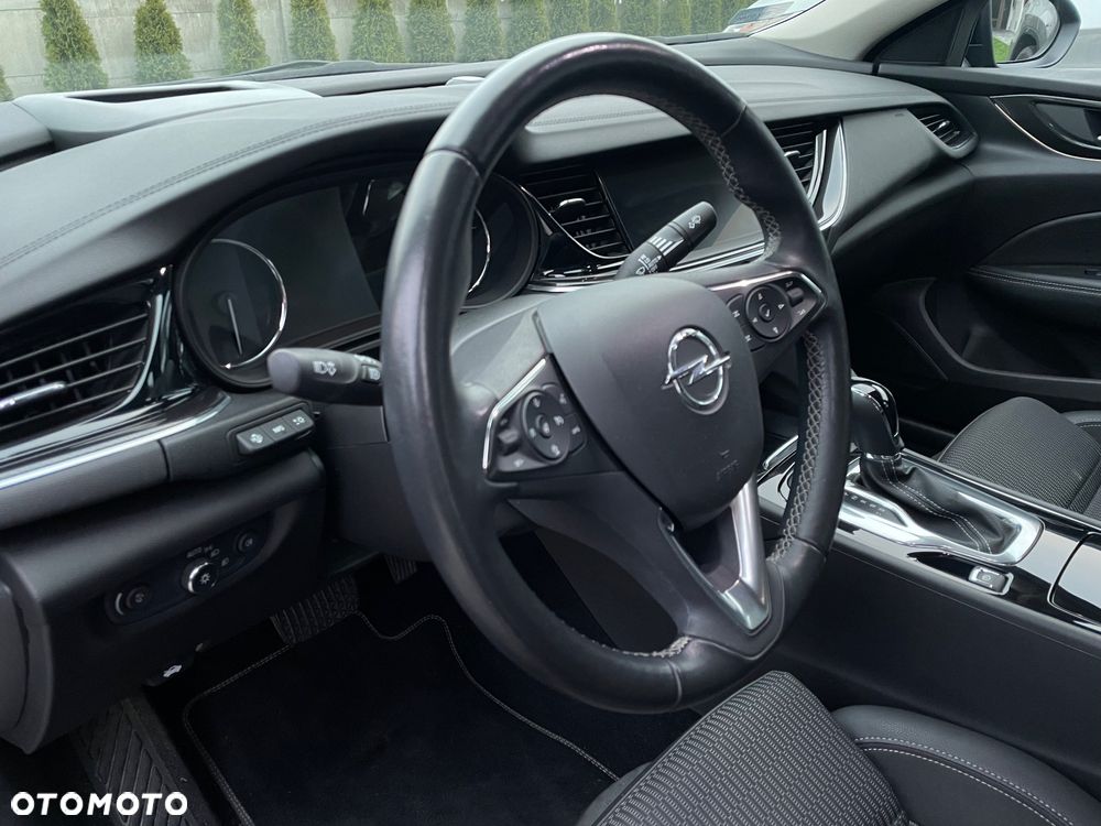 Opel Insignia 2.0 T Business Elegance S&S - 18