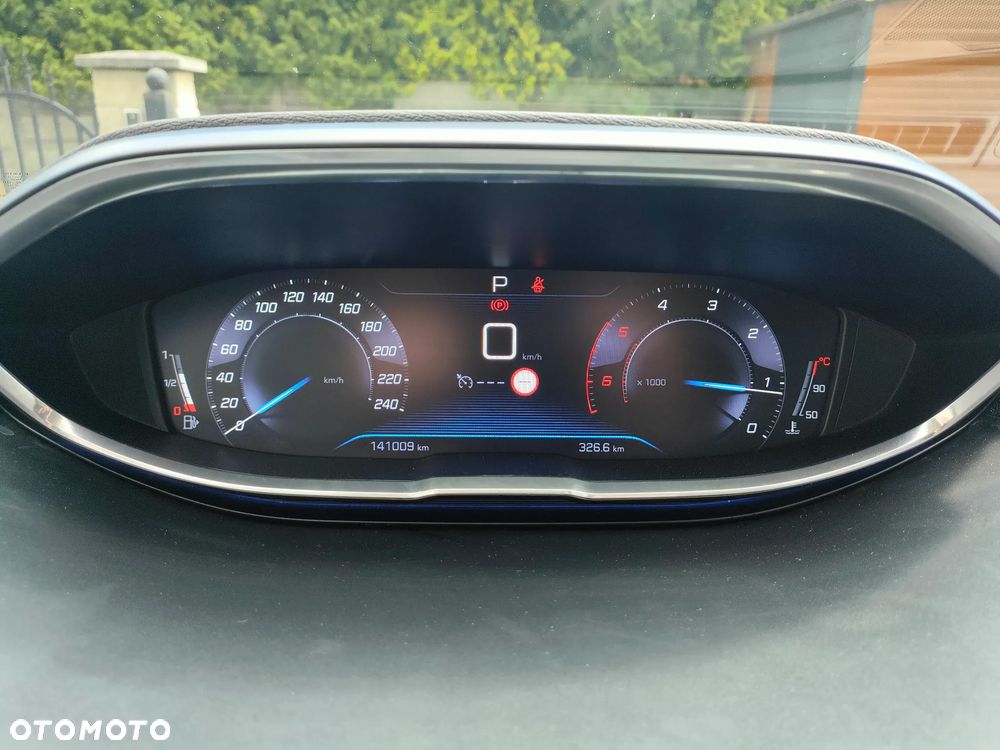Peugeot 3008 1.6 BlueHDi Allure S&S EAT6 - 18