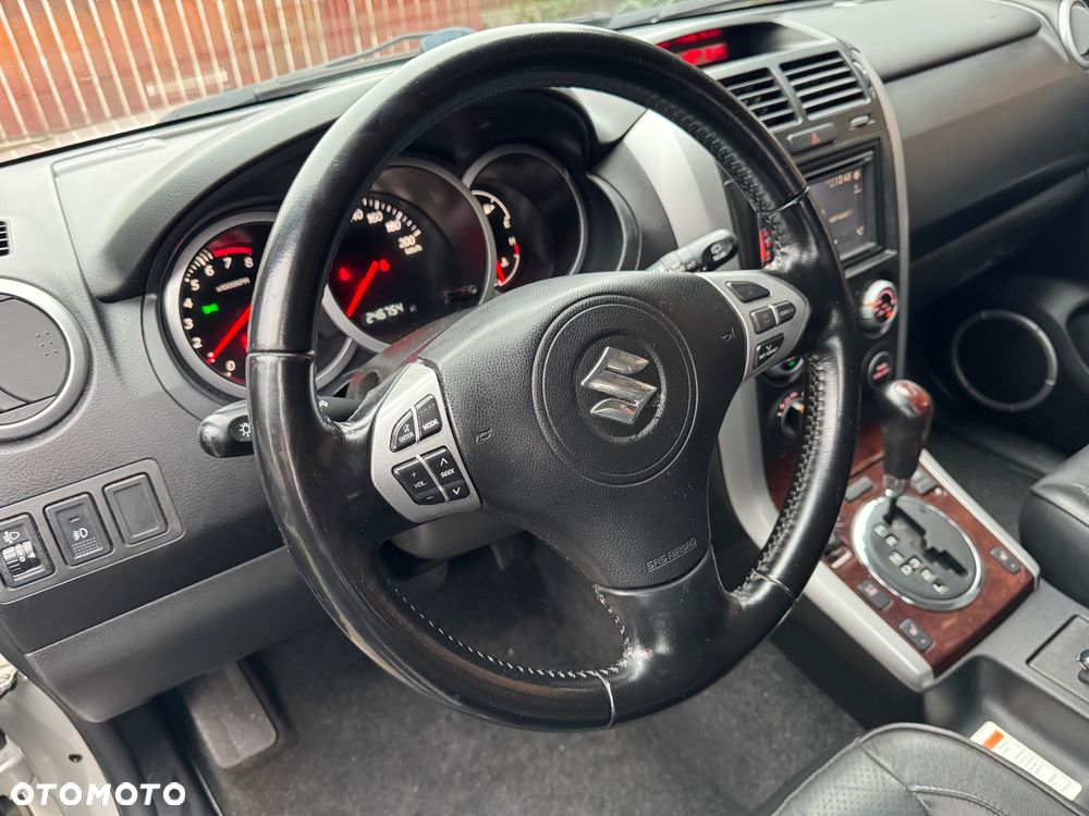 Suzuki Grand Vitara 2.0 Automatik Comfort Limited - 31