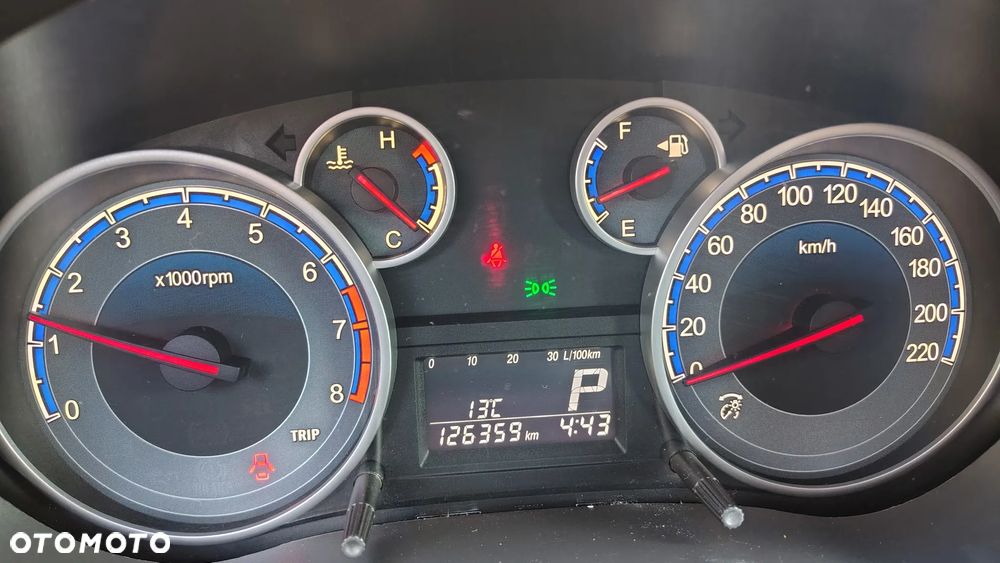 Suzuki SX4 1.6 Premium - 25