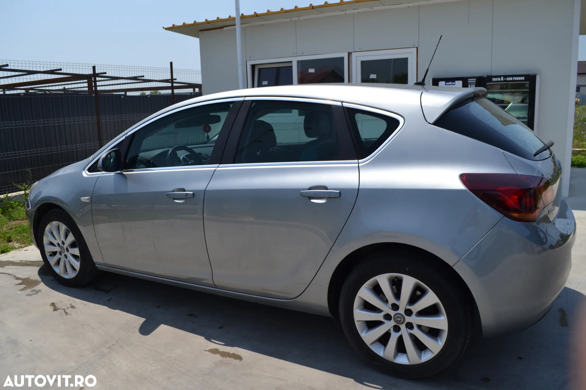 Opel Astra 1.7 CDTI Cosmo - 3