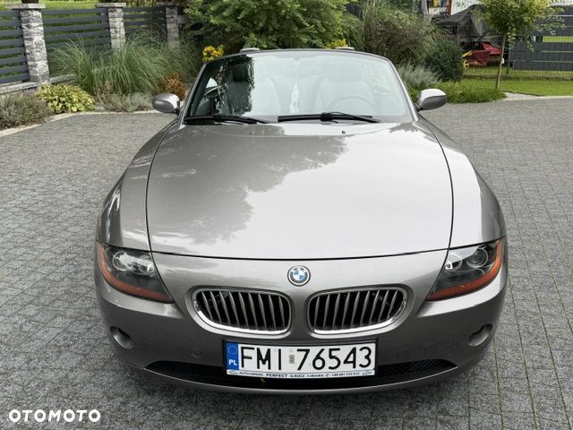 BMW Z4 2.2i - 8
