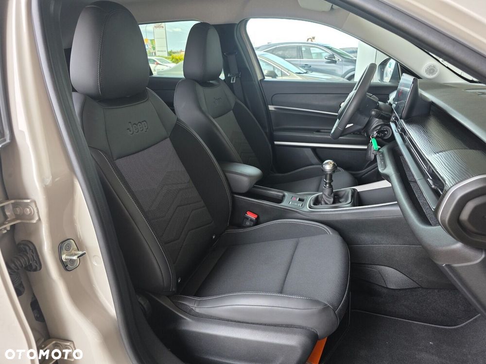 Jeep Avenger 1.2 GSE T3 Altitude FWD - 18