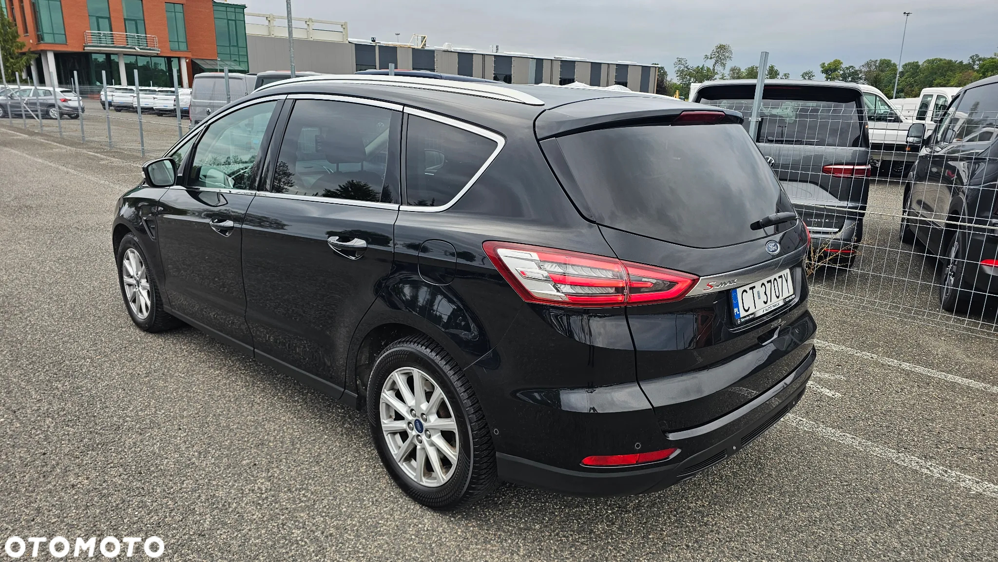 Ford S-Max 2.0 EcoBlue Titanium - 4
