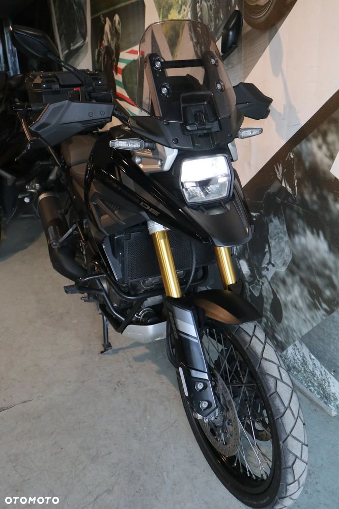 Suzuki V-STROM - 20