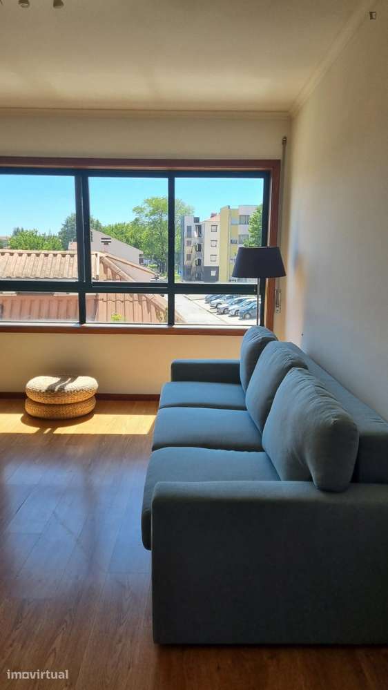 Apartamento com 1 quartos - localizado em Ramalde Porto - Grande imagem: 3/49
