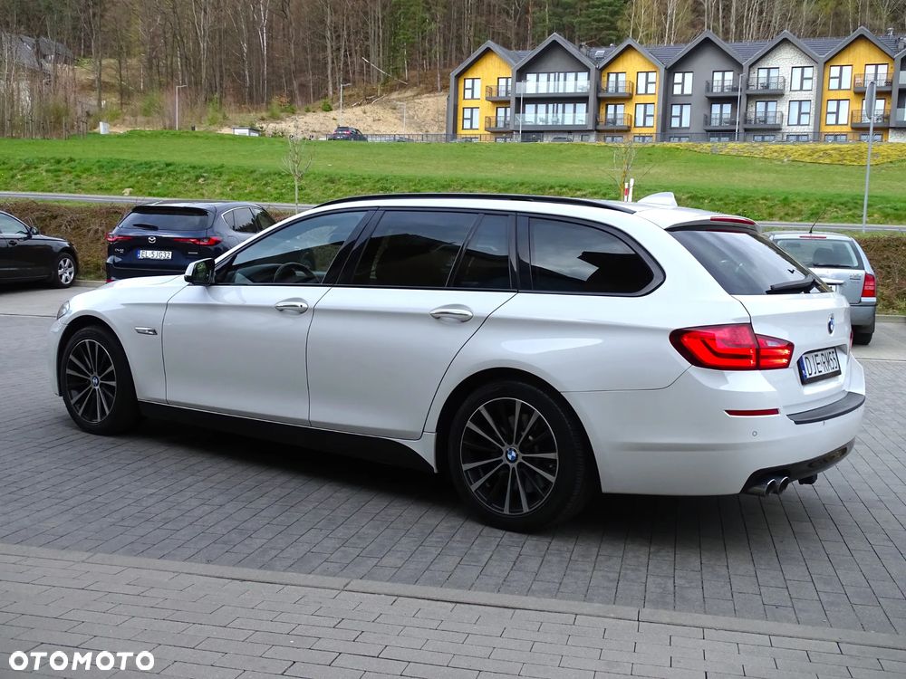 BMW Seria 5 530d xDrive Sport-Aut Luxury Line - 21