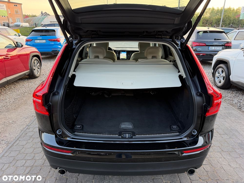 Volvo XC 60 D4 Momentum Pro - 19