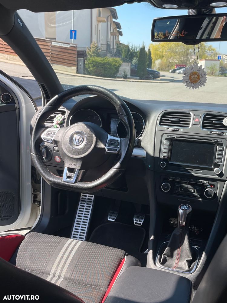 Volkswagen Golf - 9