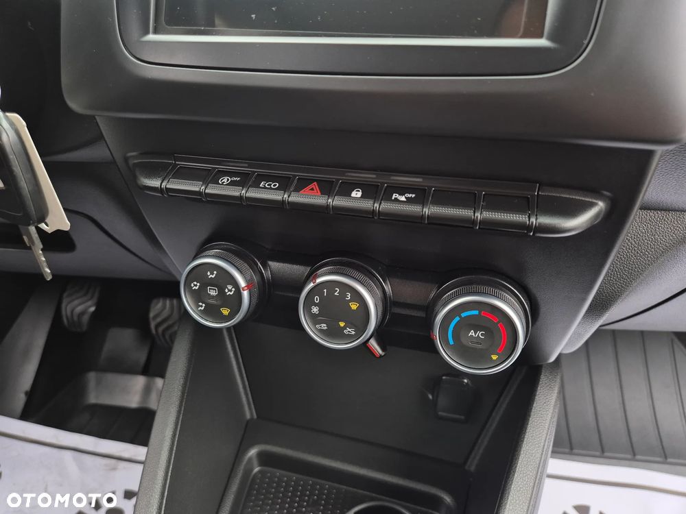 Dacia Duster 1.6 SCe Prestige - 29