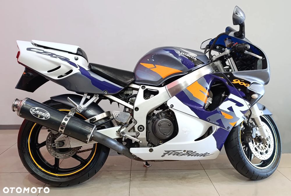 Honda CBR - 6
