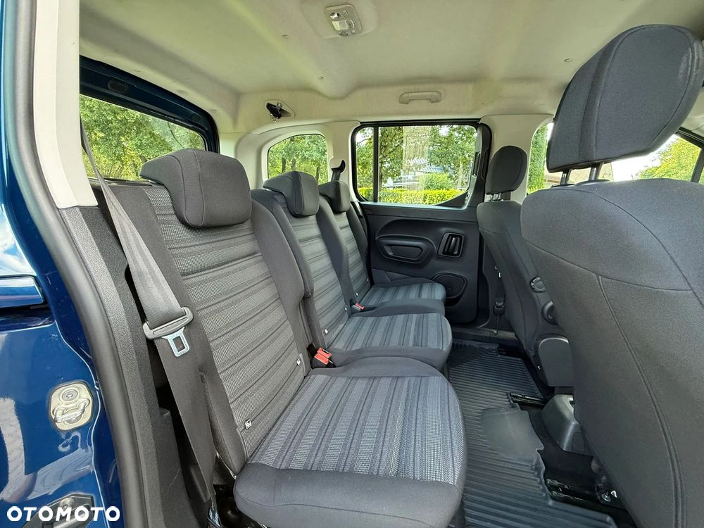 Opel Combo 1.2 Turbo Start/Stop Innovation - 24