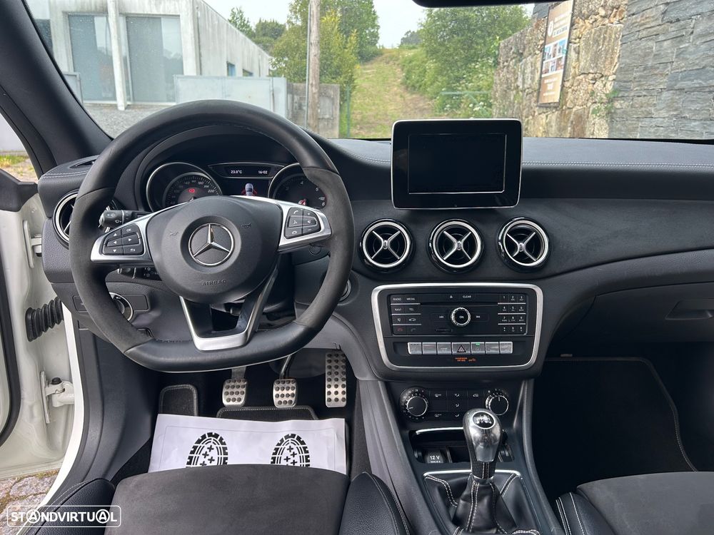 Mercedes-Benz CLA 180 d AMG Line - 13
