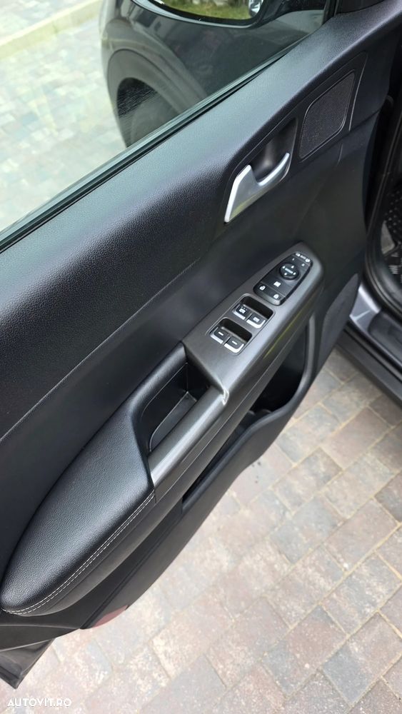 Kia Sportage 2.0 DSL 6AT 4x4 Style - 9