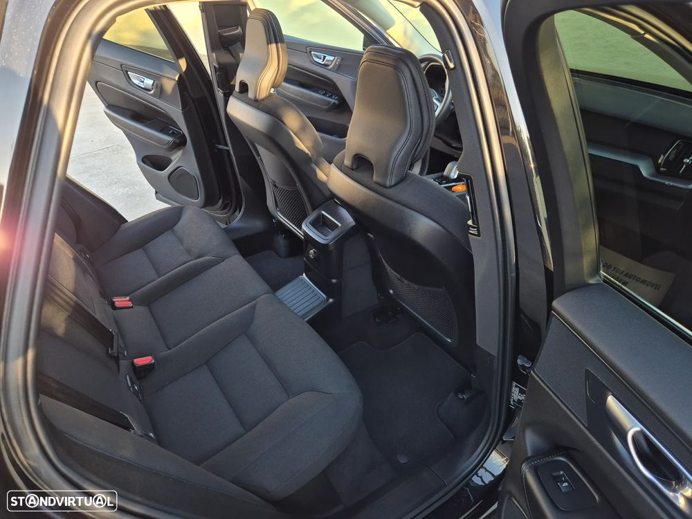 Volvo XC 60 2.0 T6 PHEV Inscription AWD - 7
