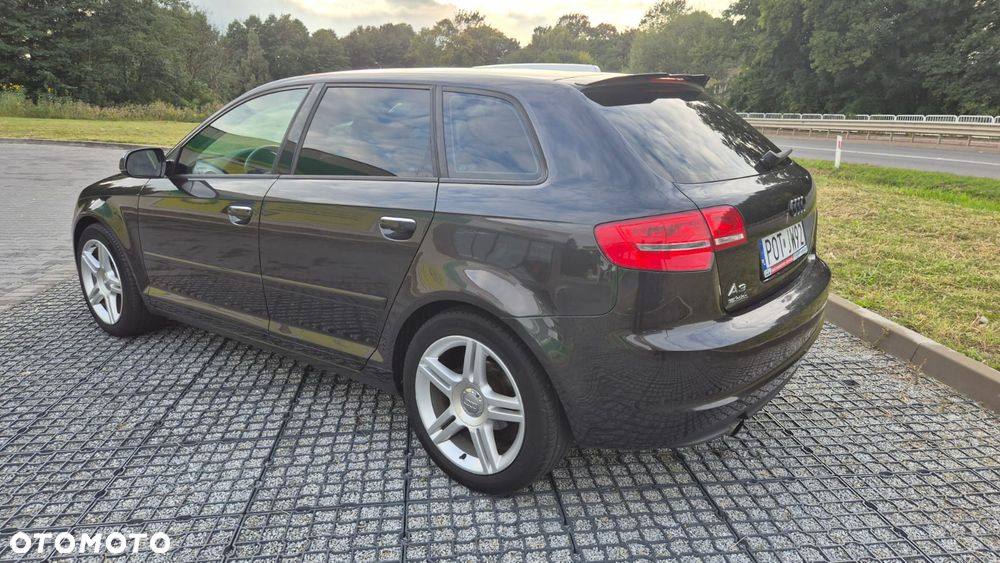 Audi A3 Sportback 1.6 TDI Ambiente - 3