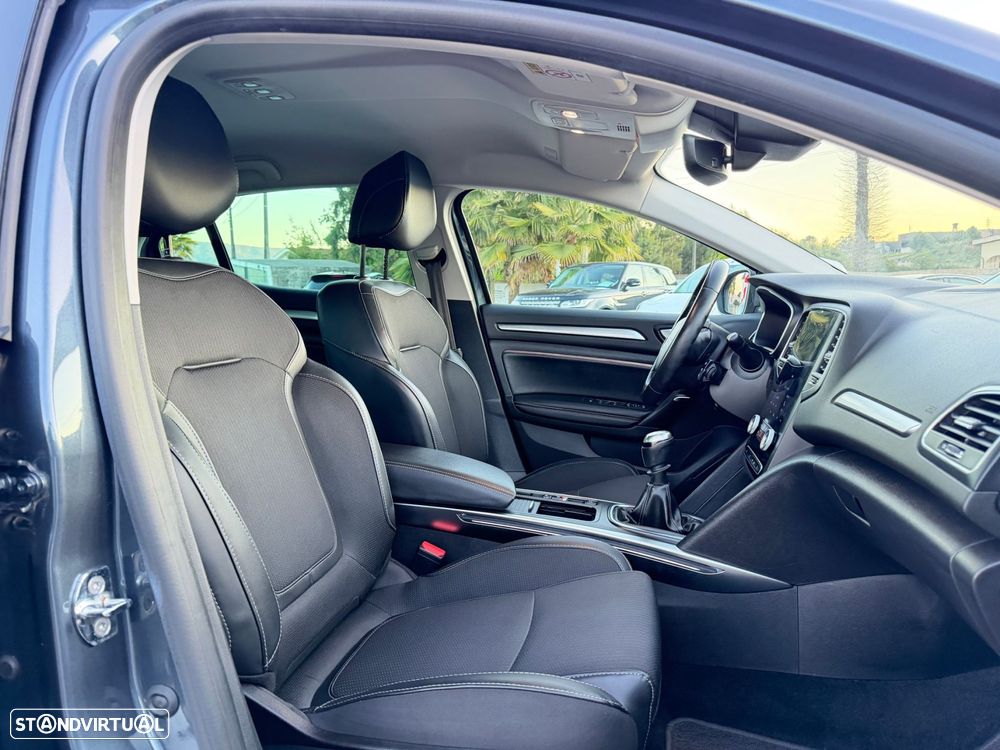 Renault Mégane 1.5 Blue dCi Intens - 41