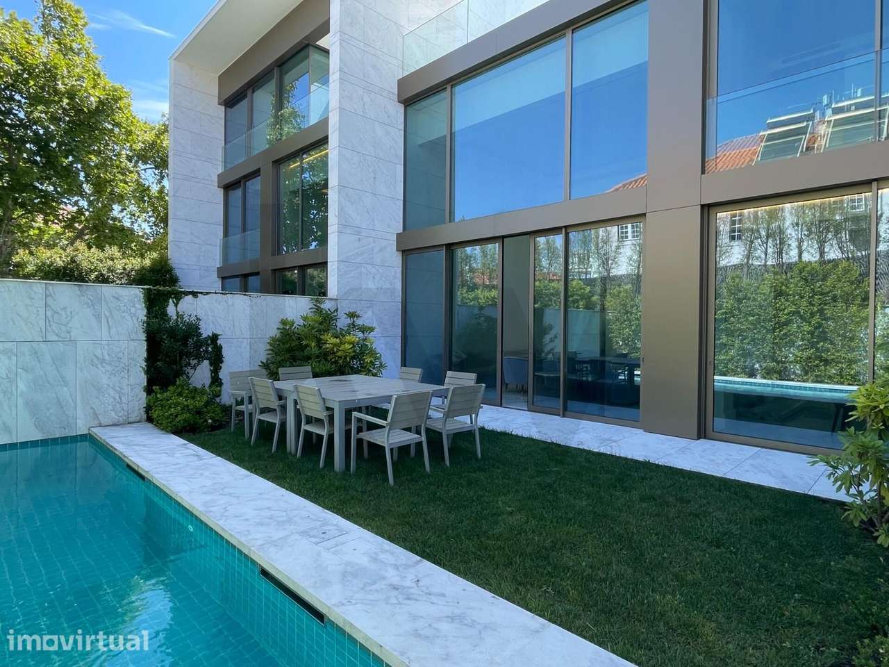 Exclusiva Moradia T3+1 de Luxo no Centro de Cascais | Condomínio Legac - Grande imagem: 2/33