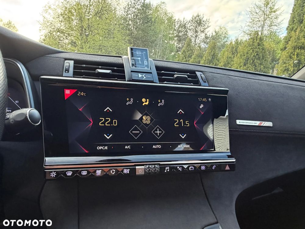 DS Automobiles DS 7 Crossback 2.0 BlueHDi Performance Line + - 33